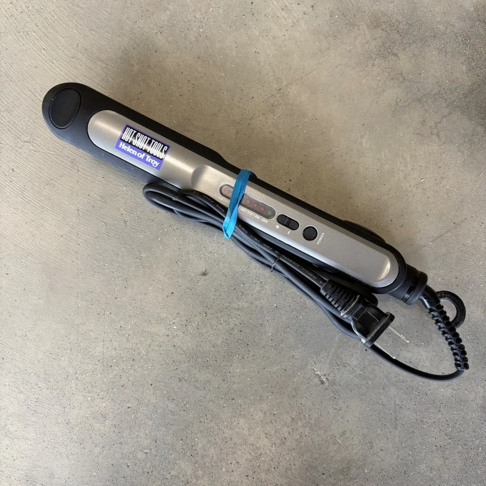 Hot Shot Tools Helen of Troy Ceramic Flat Iron Hair Straightener 1 Inch 450F